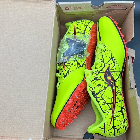 NEW in BOX Saucony Spitfre Yellow/orange men’s 11 track spikes - Picture 8 of 11